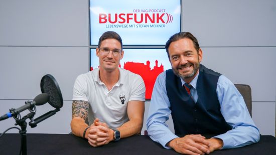 Stefan Bauer und Stefan Meixner im Busfunk-Studio